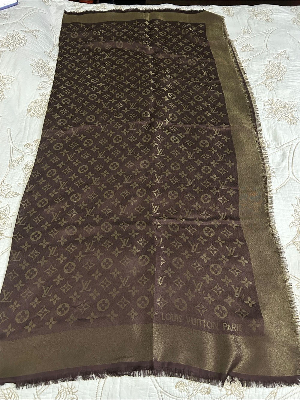 Louis Vuitton new without tags wool and Silk Brown Monogram Long Scarf - Picture 6 of 11
